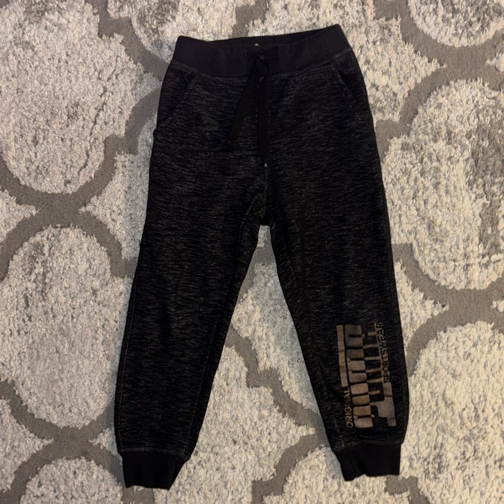 Puma Heather black jogger sweatpants size 6
